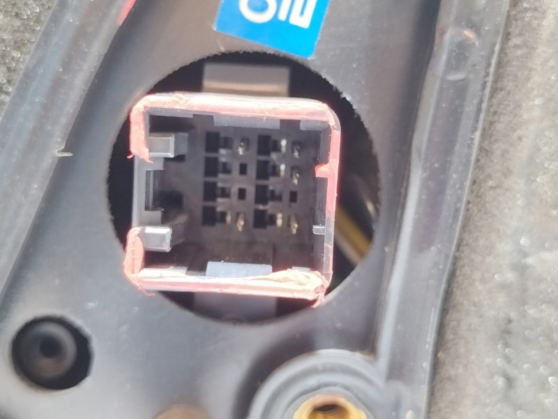 Recambio de retrovisor derecho para kia carens 1.8 ls monovolumen referencia OEM IAM   