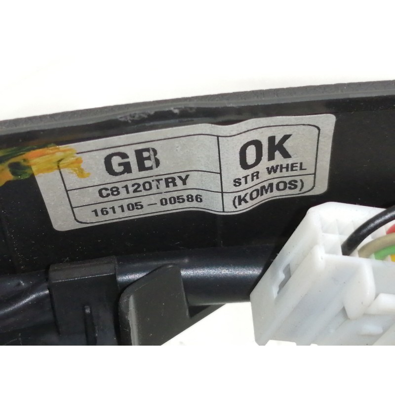 Recambio de volante para hyundai i20 elegant referencia OEM IAM 56100C8120  