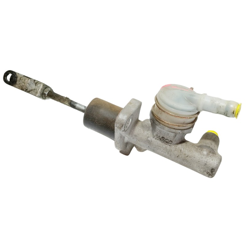 Recambio de bomba embrague para nissan cabstar 01.04  cabina simple cabina individual referencia OEM IAM   