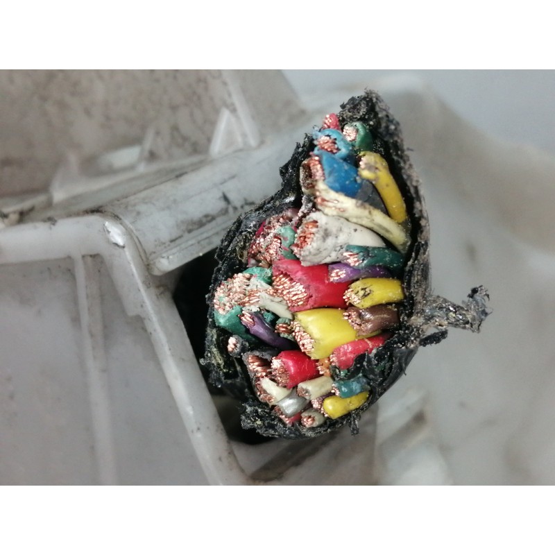 Recambio de caja reles / fusibles para nissan micra (k12e) acenta referencia OEM IAM 284B8AX000 71547032 