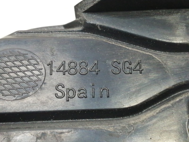 Recambio de rejilla paragolpes derecha para seat arona style referencia OEM IAM 6F9853666C  