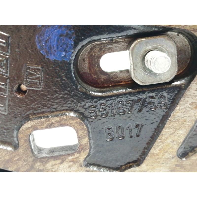 Recambio de soporte motor para opel astra h caravan elegance referencia OEM IAM 55187759  