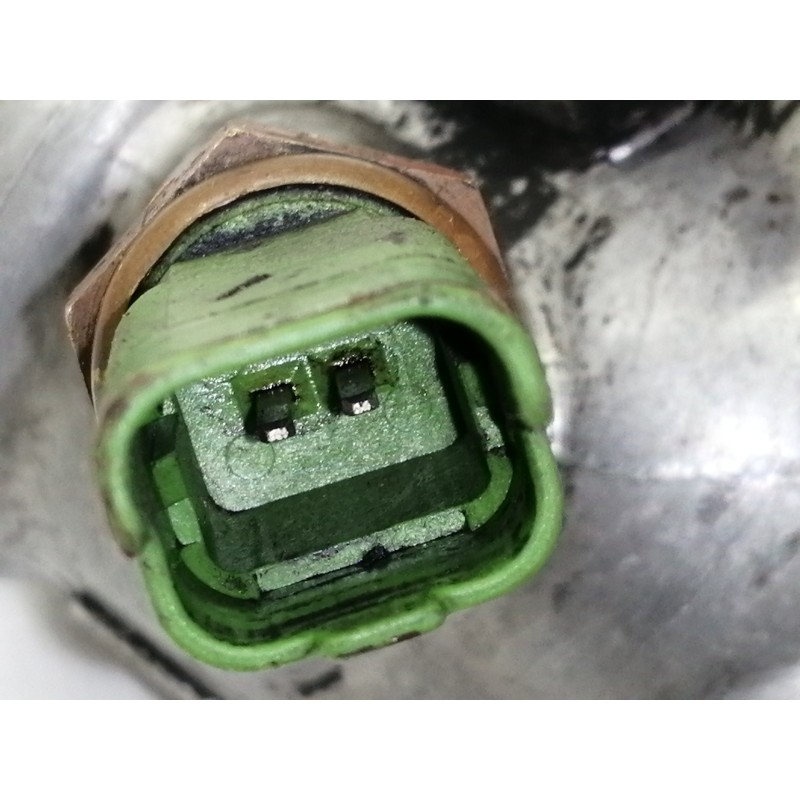 Recambio de termostato para opel astra h caravan elegance referencia OEM IAM 55203388  