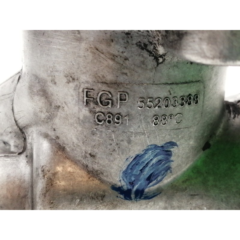 Recambio de termostato para opel astra h caravan elegance referencia OEM IAM 55203388  