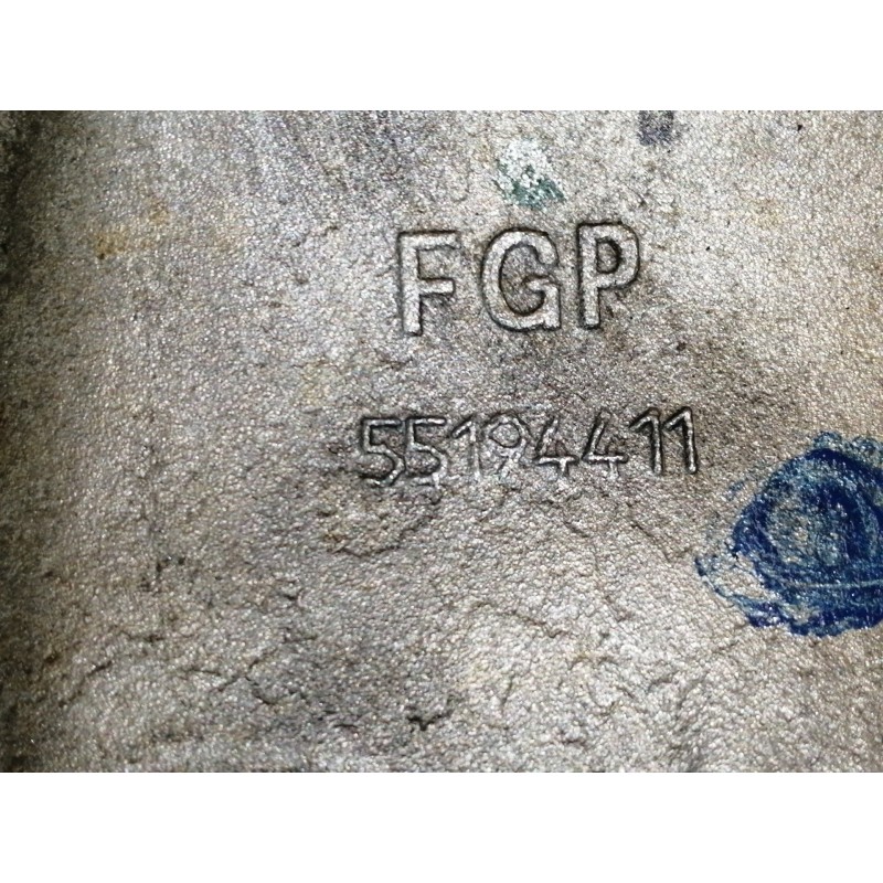 Recambio de soporte bomba inyeccion para opel astra h caravan elegance referencia OEM IAM 55194411  