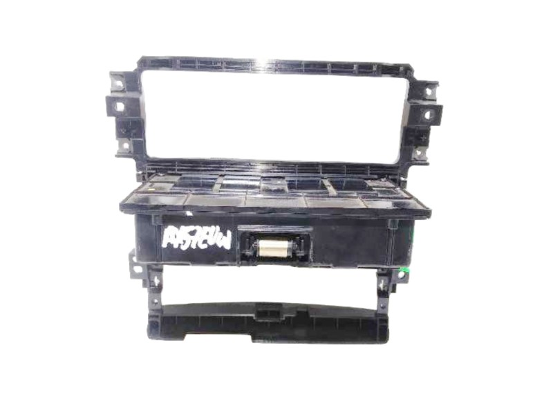 Recambio de salpicadero para kia sorento 2.5 crdi vgt ex2 referencia OEM IAM 845703E00  