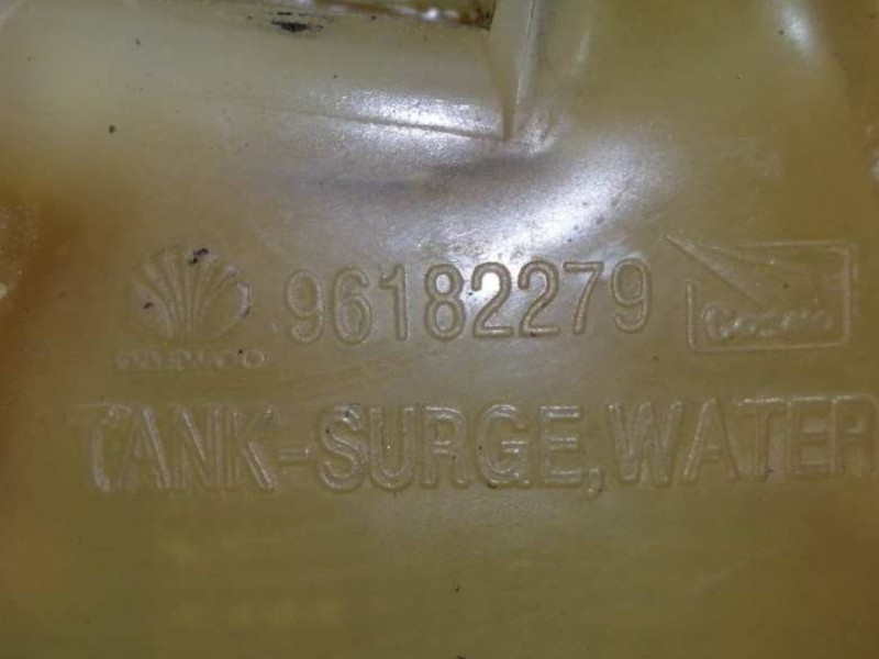 Recambio de deposito expansion para daewoo lanos cool referencia OEM IAM 96182279  