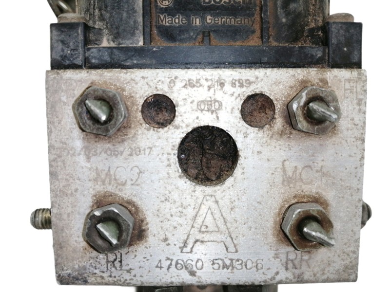 Recambio de abs para nissan almera (n16/e) acenta referencia OEM IAM 476605M306  