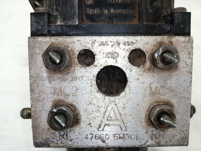 Recambio de abs para nissan almera (n16/e) acenta referencia OEM IAM 476605M306  