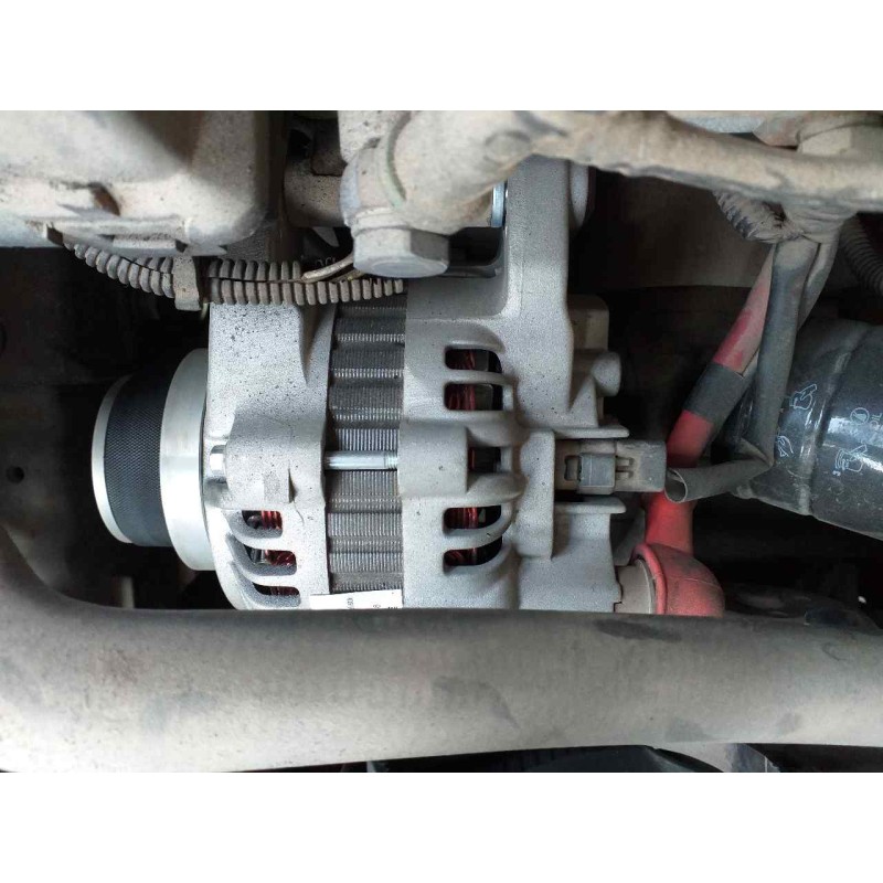 Recambio de alternador para nissan almera (n16/e) acenta referencia OEM IAM F8626481  