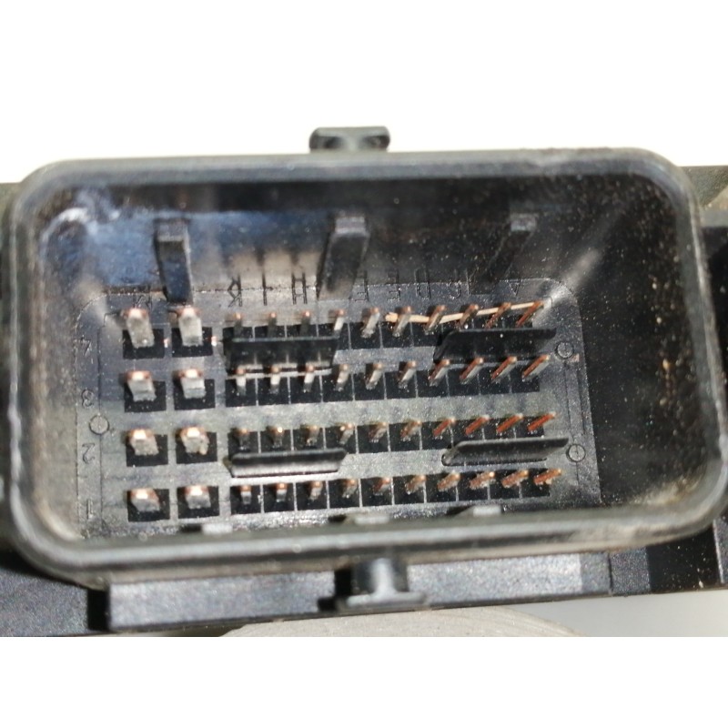 Recambio de centralita motor uce para peugeot 206 berlina x-line referencia OEM IAM 0281011784  