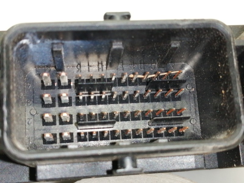 Recambio de centralita motor uce para peugeot 206 berlina x-line referencia OEM IAM 0281011784  