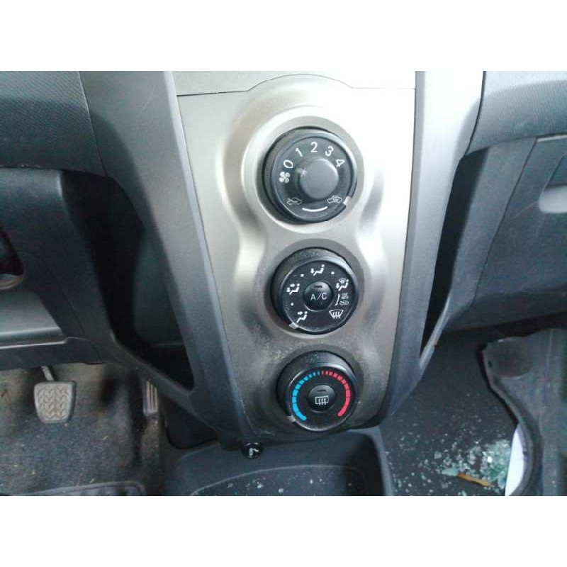 Recambio de mando calefaccion / aire acondicionado para toyota yaris active referencia OEM IAM 758734 55901 758857 55903 