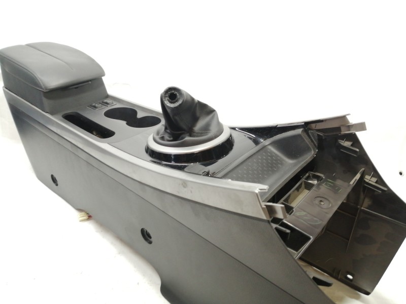 Recambio de apoyabrazos central para mazda cx-7 (er) active referencia OEM IAM EH6464441  