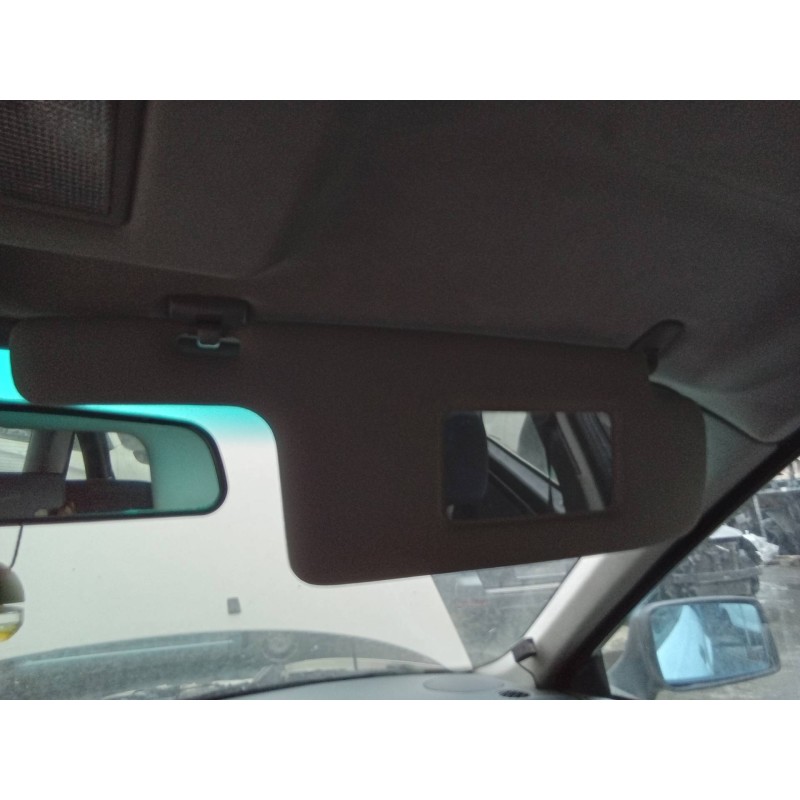 Recambio de parasol derecho para audi 80/90 (893) 80 referencia OEM IAM 894857551  