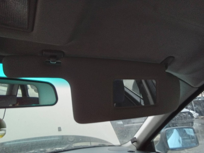 Recambio de parasol derecho para audi 80/90 (893) 80 referencia OEM IAM 894857551  