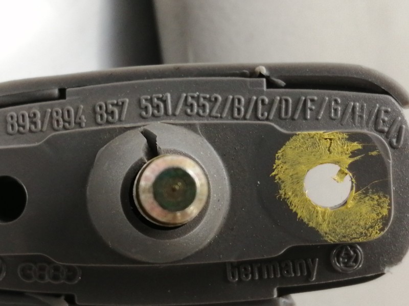 Recambio de parasol derecho para audi 80/90 (893) 80 referencia OEM IAM 894857551  