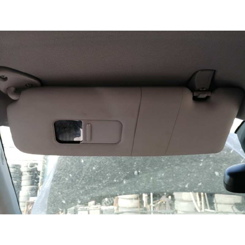 Recambio de parasol izquierdo para bmw serie 1 berlina (e81/e87) 118d referencia OEM IAM 71205599  