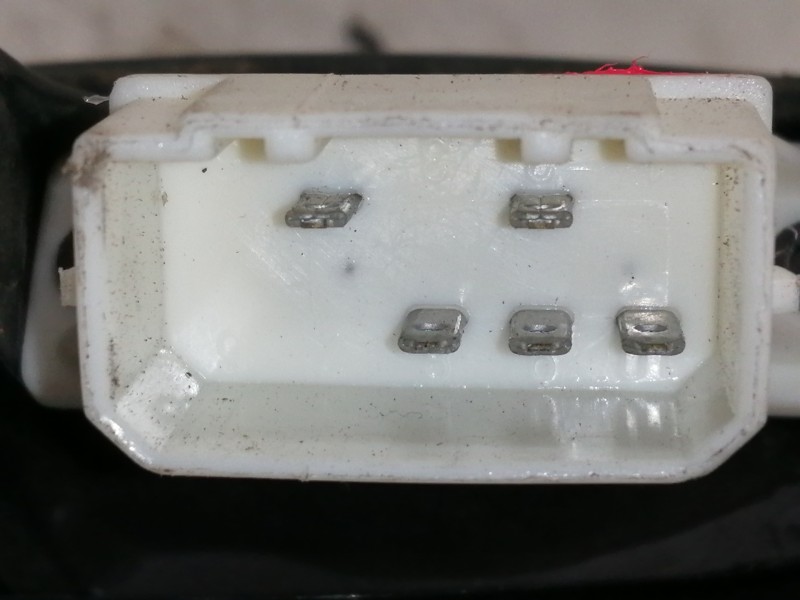 Recambio de retrovisor derecho para audi 80/90 (893) 80 referencia OEM IAM 893857502  