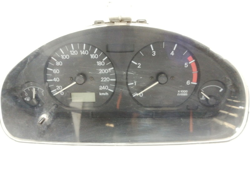 Recambio de cuadro instrumentos para mitsubishi carisma berlina 4 (da0) 1900 comfort referencia OEM IAM 431413B  