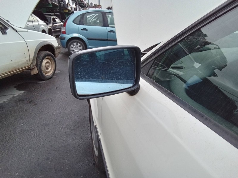Recambio de retrovisor izquierdo para audi 80/90 (893) 80 referencia OEM IAM   