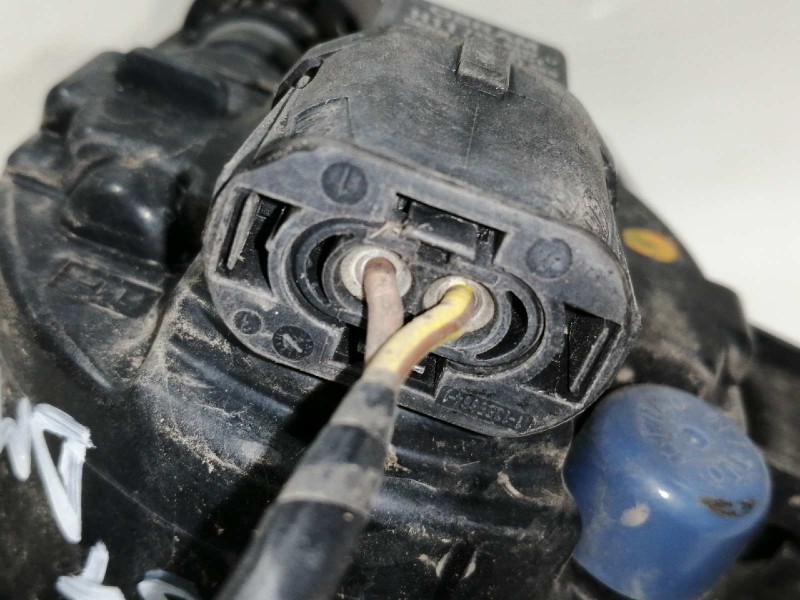 Recambio de faro antiniebla derecho para bmw serie 1 berlina (e81/e87) 118d referencia OEM IAM 89203661 6317692465603 