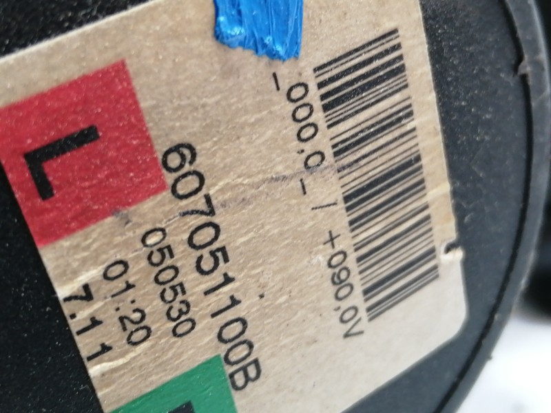 Recambio de cinturon seguridad trasero izquierdo para bmw serie 1 berlina (e81/e87) 118d referencia OEM IAM 607051100B  