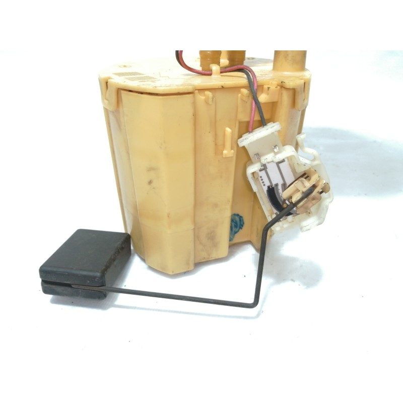 Recambio de aforador para toyota yaris (ksp9/scp9/nlp9) luna referencia OEM IAM 770100D020A  