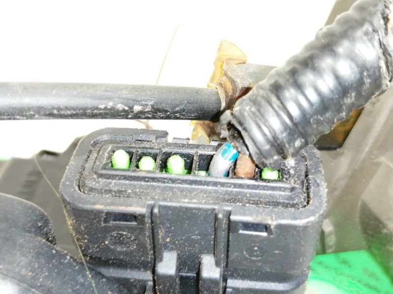 Recambio de cerradura puerta delantera izquierda para nissan micra (k12e) 1.2 cat referencia OEM IAM   