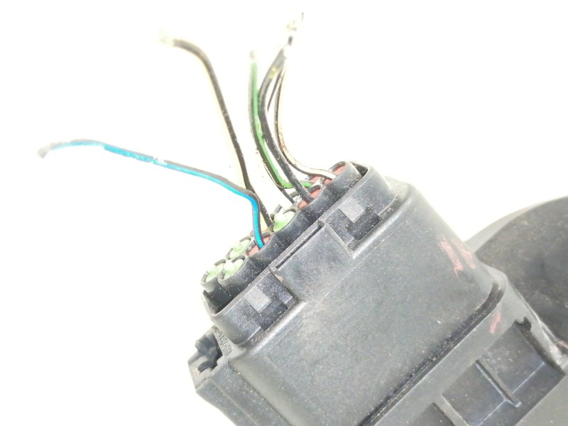 Recambio de cerradura puerta delantera derecha para ford focus berlina (cap) ambiente (d) referencia OEM IAM 3M5AR21812AK  