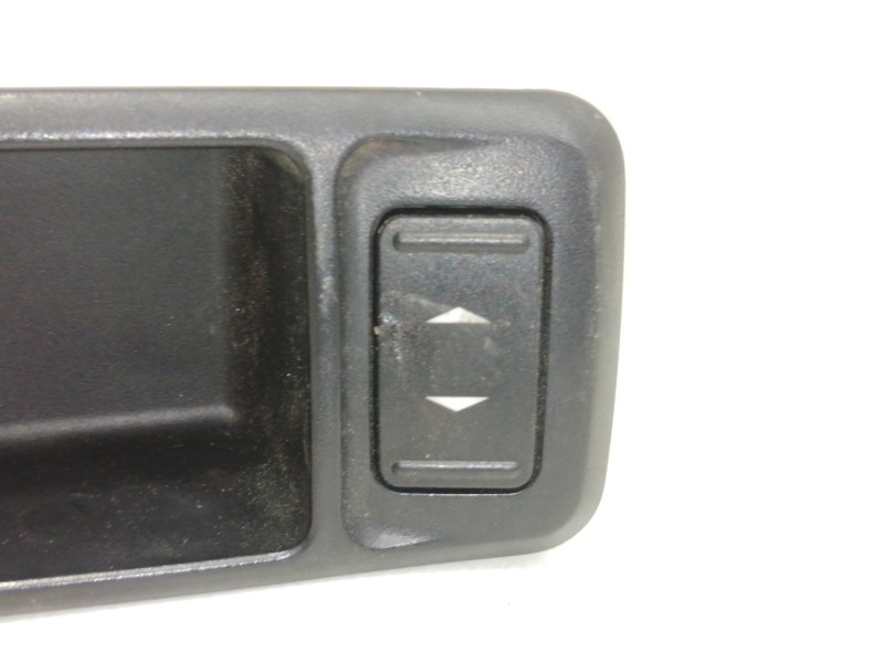 Recambio de mando elevalunas delantero derecho para ford focus berlina (cap) ambiente (d) referencia OEM IAM 3M51226A36ADW  