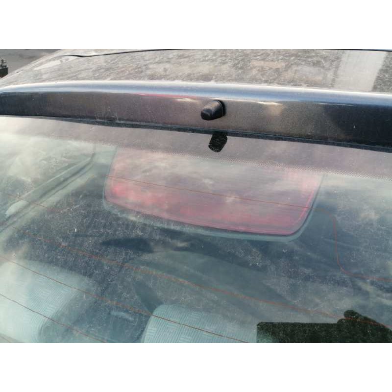 Recambio de luz central de freno para nissan micra (k12e) 1.2 cat referencia OEM IAM 021390  