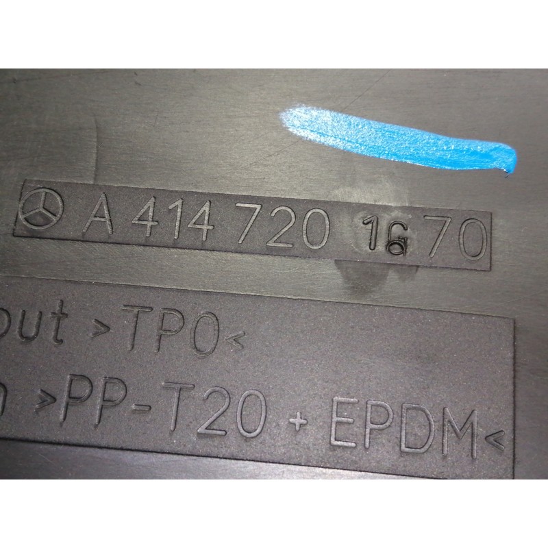 Recambio de guarnecido puerta delantera derecha para mercedes-benz vaneo (w414) furgoneta compacta 1.7 cdi vaneo (414.700) refer