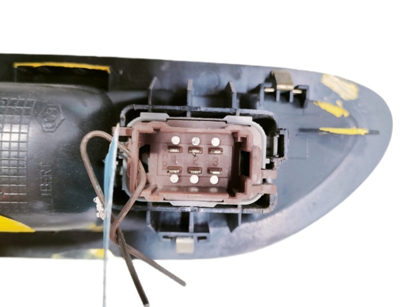 Recambio de mando elevalunas trasero derecho para renault laguna ii grandtour (kg0) dynamique referencia OEM IAM 8200016014  