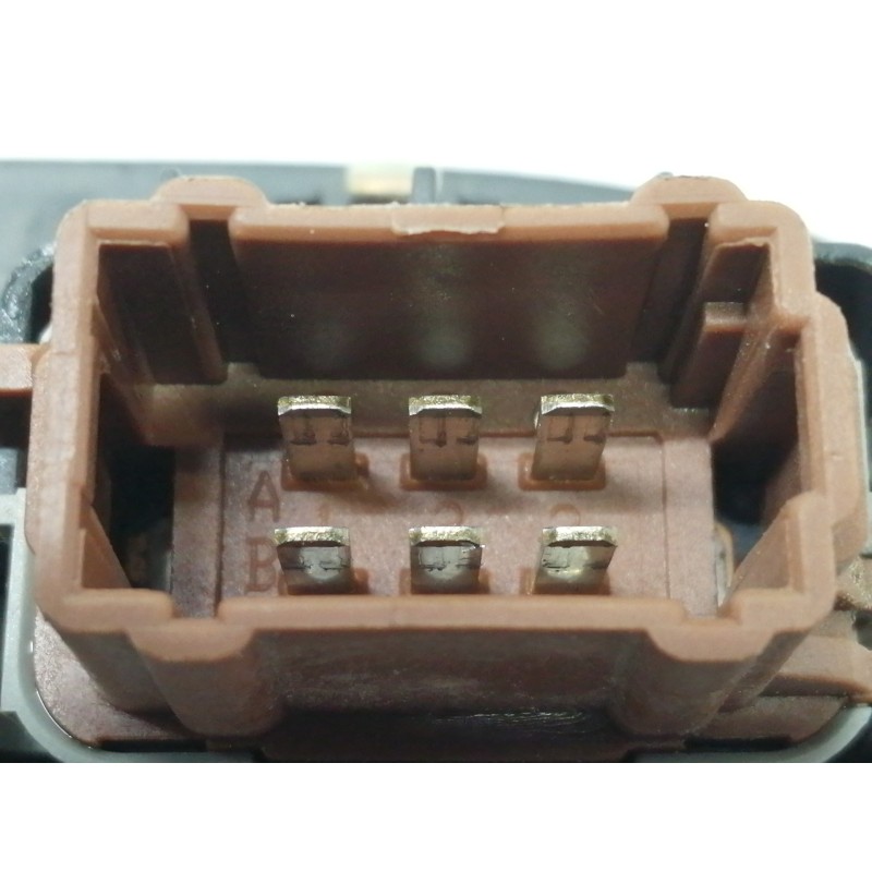 Recambio de mando elevalunas trasero izquierdo para renault laguna ii grandtour (kg0) dynamique referencia OEM IAM 8200016013  