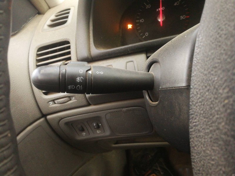 Recambio de mando intermitentes para renault laguna ii grandtour (kg0) dynamique referencia OEM IAM 8200012245 34447701AR 17C3SL