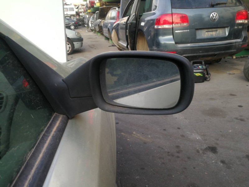 Recambio de retrovisor derecho para renault laguna ii grandtour (kg0) dynamique referencia OEM IAM E9014128 014128 