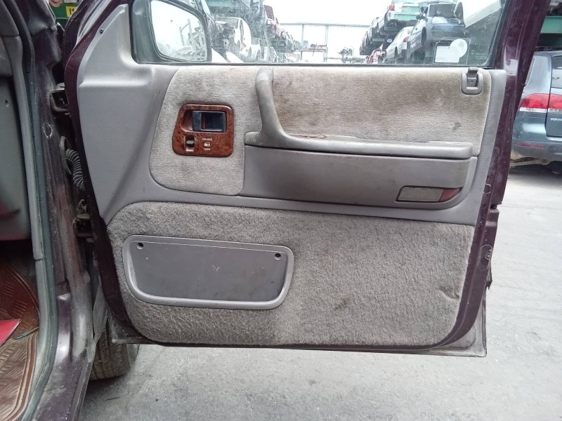Recambio de guarnecido puerta delantera derecha para chrysler voyager (es) 2.5 td le grand voyager referencia OEM IAM 4681200  