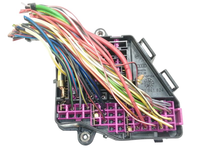 Recambio de caja reles / fusibles para volkswagen passat berlina (3b3) comfortline referencia OEM IAM 8D1941824  