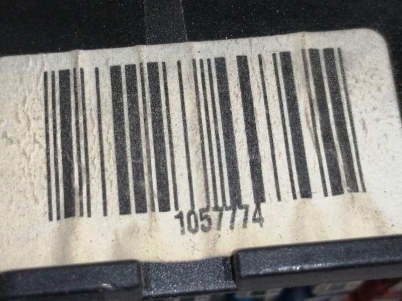 Recambio de caja reles / fusibles para volkswagen passat berlina (3b3) comfortline referencia OEM IAM 8D1941824  