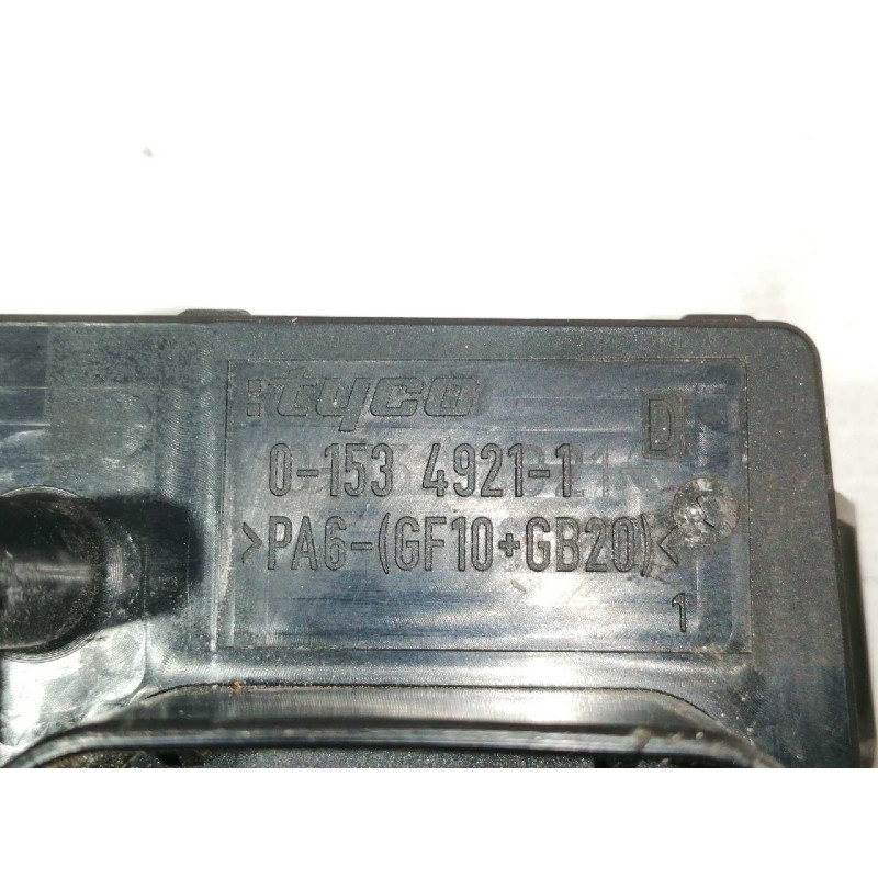 Recambio de caja reles / fusibles para opel astra h berlina elegance referencia OEM IAM 5DK00866838 13206754 015349211