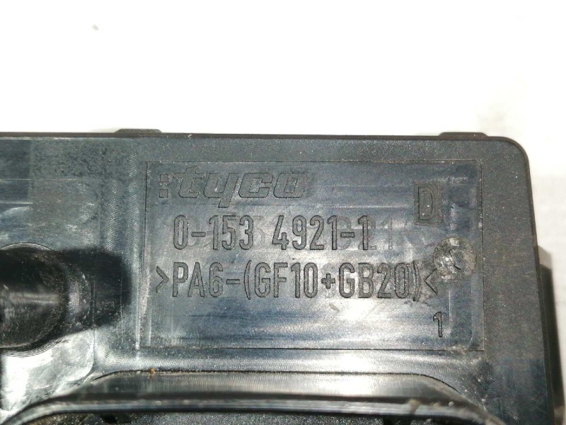 Recambio de caja reles / fusibles para opel astra h berlina elegance referencia OEM IAM 5DK00866838 13206754 015349211