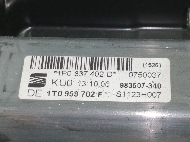 Recambio de elevalunas delantero derecho para seat leon (1p1) stylance / style referencia OEM IAM 1P0837402D  