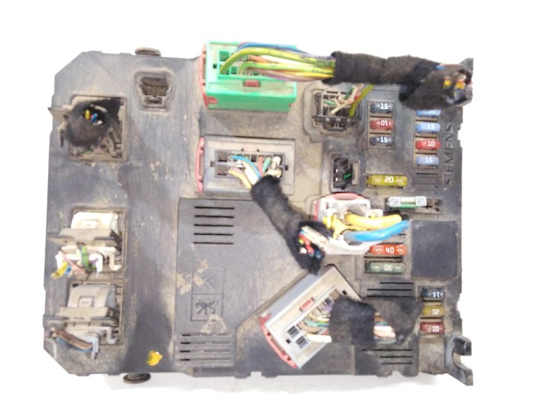 Recambio de caja reles / fusibles para citroën c2 x referencia OEM IAM S118085300K  