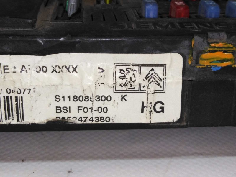 Recambio de caja reles / fusibles para citroën c2 x referencia OEM IAM S118085300K  
