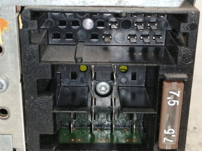 Recambio de sistema audio / radio cd para volkswagen golf iv berlina (1j1) 1.4 16v referencia OEM IAM 1J0035152F 7649234360 VWZ1