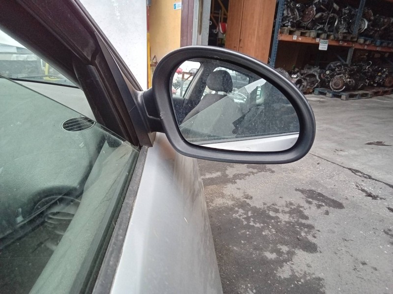 Recambio de retrovisor derecho para seat cordoba berlina (6l2) stella referencia OEM IAM 876048  