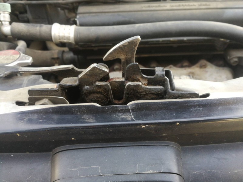 Recambio de cerradura capot para honda cr-v (rd1/3) luxury (rd1) referencia OEM IAM   