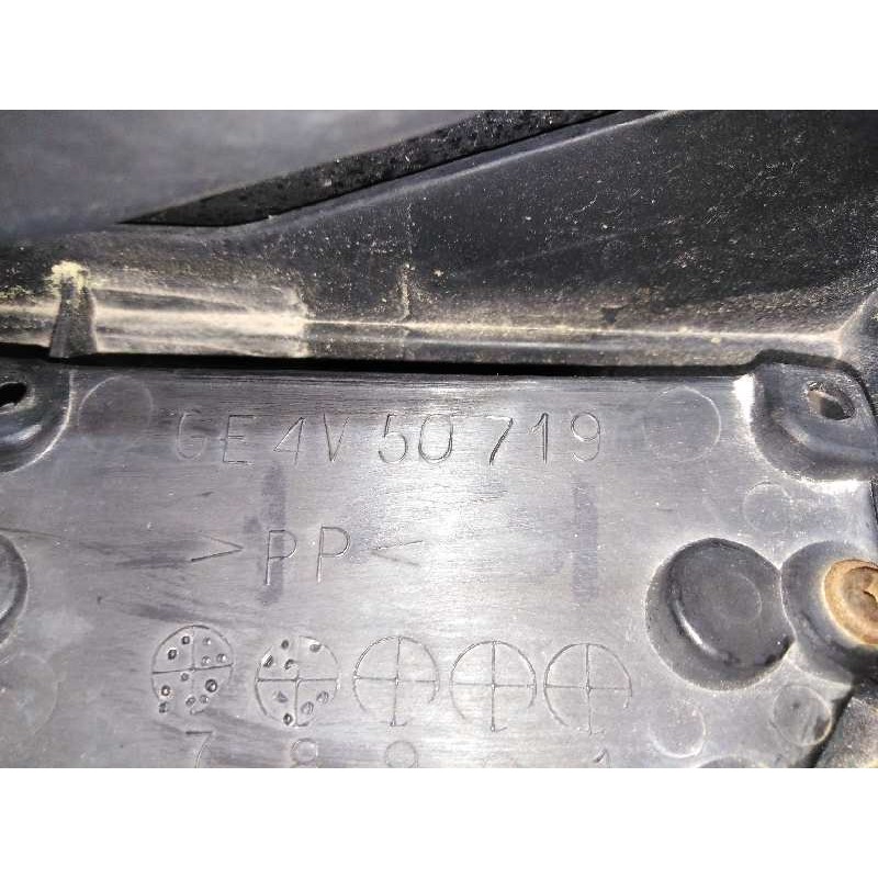 Recambio de rejilla delantera para mazda 626 berlina (gf) 2.0 t-diesel exclusive referencia OEM IAM GE4V50719  