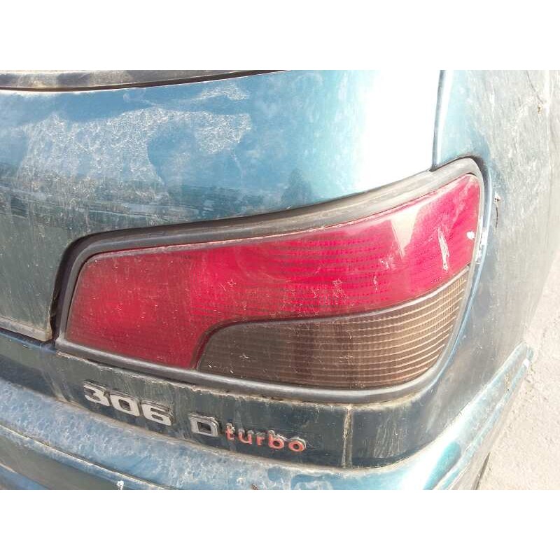 Recambio de piloto trasero derecho para peugeot 306 berlina 3/5 puertas (s1) graffic referencia OEM IAM   